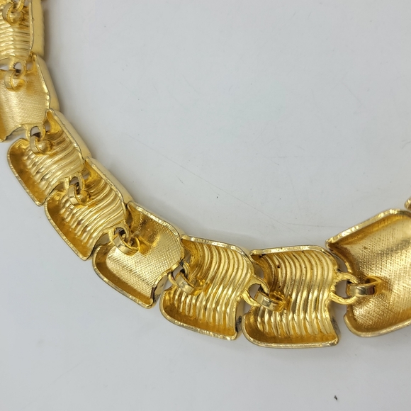 1970s Gold Tone Chunky Statement Choker Collar Necklace Vintage Disco Glam 17.5 - Picture 13 of 15